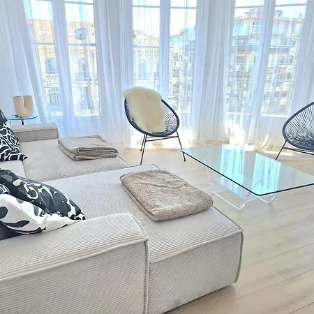 Le Metropole Victor Hugo Apartment *